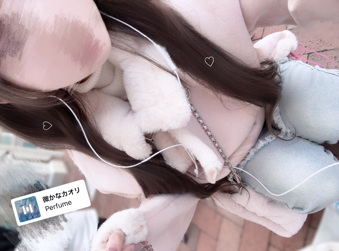 ssrsan__'s tweet photo. この日のお洋服！真冬でも足出してきたけど人生初ジーパンを購入✋🏻♡ https://t.co/uMynabw0QI