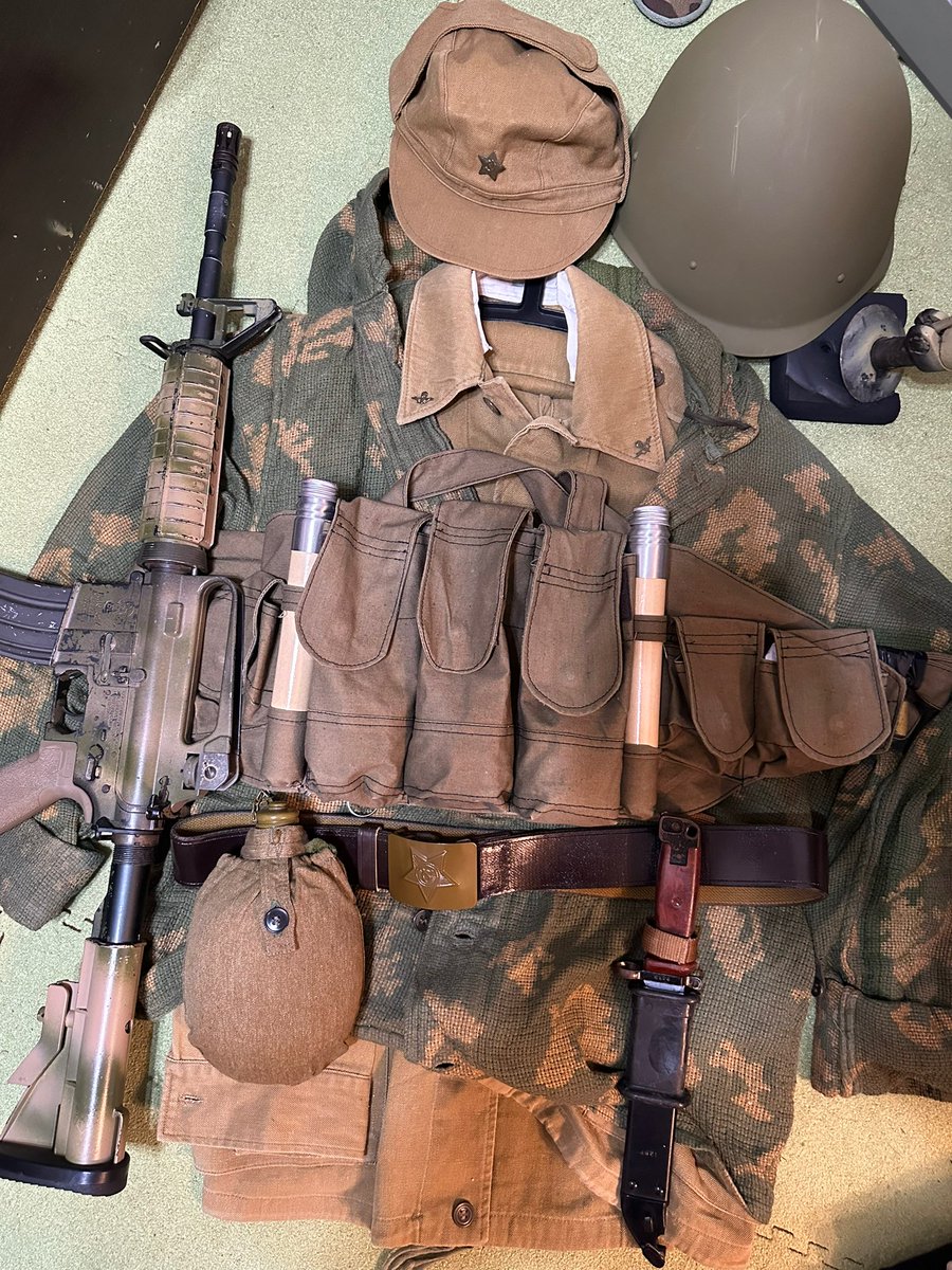 maf_svg's tweet photo. 銃をM16 カービンに替えると潜入工作的な禍々しさが出るなw https://t.co/N7zmDDYcvh