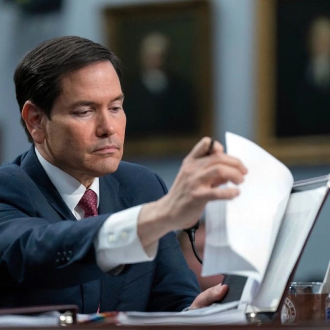 🚨BREAKING: Marco Rubio announces EU and British officials complicit in censoring free speech are now officially BANNED from entering the United States.

Do you firmly Support Marco Rubio on this?

A. Huge Yes
B. No

FOLLOW - <a href="/Q_Founder/">Q FOUNDER</a>

CONNECT TO WEB 3