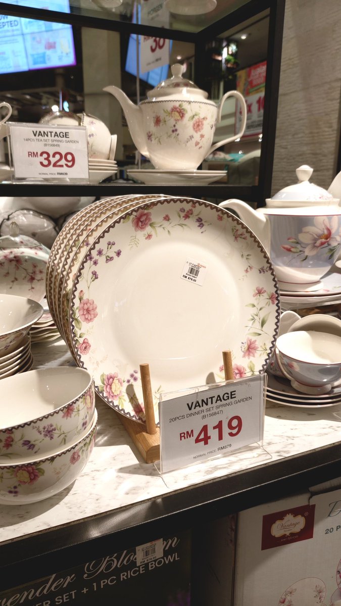 Ready for your 'Makan besar'?
~ 5F, #SOGOKL