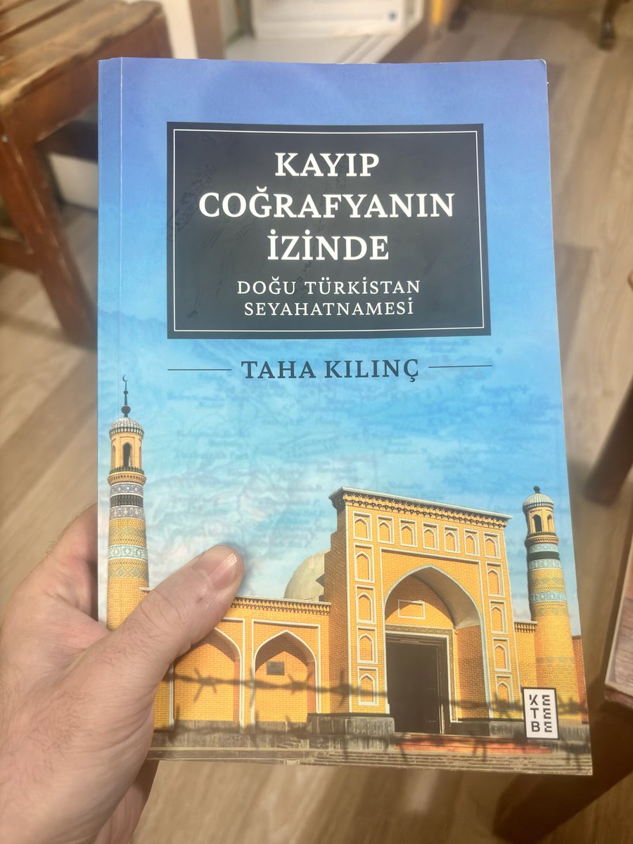 Doğu Türkistan, Filistin gibi sınav kâğıdı olarak önümüzde duruyor. Bölgeye giderek gözlemlerini aktaran Taha Kılınç’a çok teşekkür ediyorum.Kitap okunmalı ve okutulmalı diye düşünüyorum. En azından elimizden gelen bu 😔<a href="/tahakilinctan/">Taha Kılınç Paylaşımları</a> <a href="/ketebe/">Ketebe</a> 
#FreeUygurs #doğutürkistan