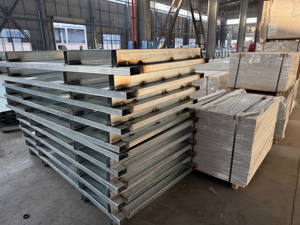 gs_modular1's tweet image. 🏢 Modular solutions for every need: permanent builds, offices, exhibition halls, emergency facilities. Sino-Hunan GS-Modular powers China’s fast, green construction.
#FastConstruction #GreenBuilding #ChinaInfra