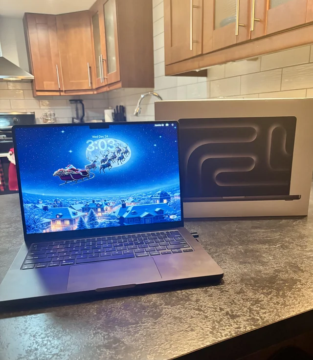 🚨🎁 REGALAMOS 3 MacBook Pro de Apple M5
Para participar:

• Seguirnos  <a href="/_allsportspicks/">AllSportsPicks⚽🏀🎾 Apuestas Gratis</a>
• ❤️ y 🔄 a este tweet
• Mencionar a 2 amigos en comentarios 

El ganador se dará el sábado 21 de febrero.

👍🏻 suerte.