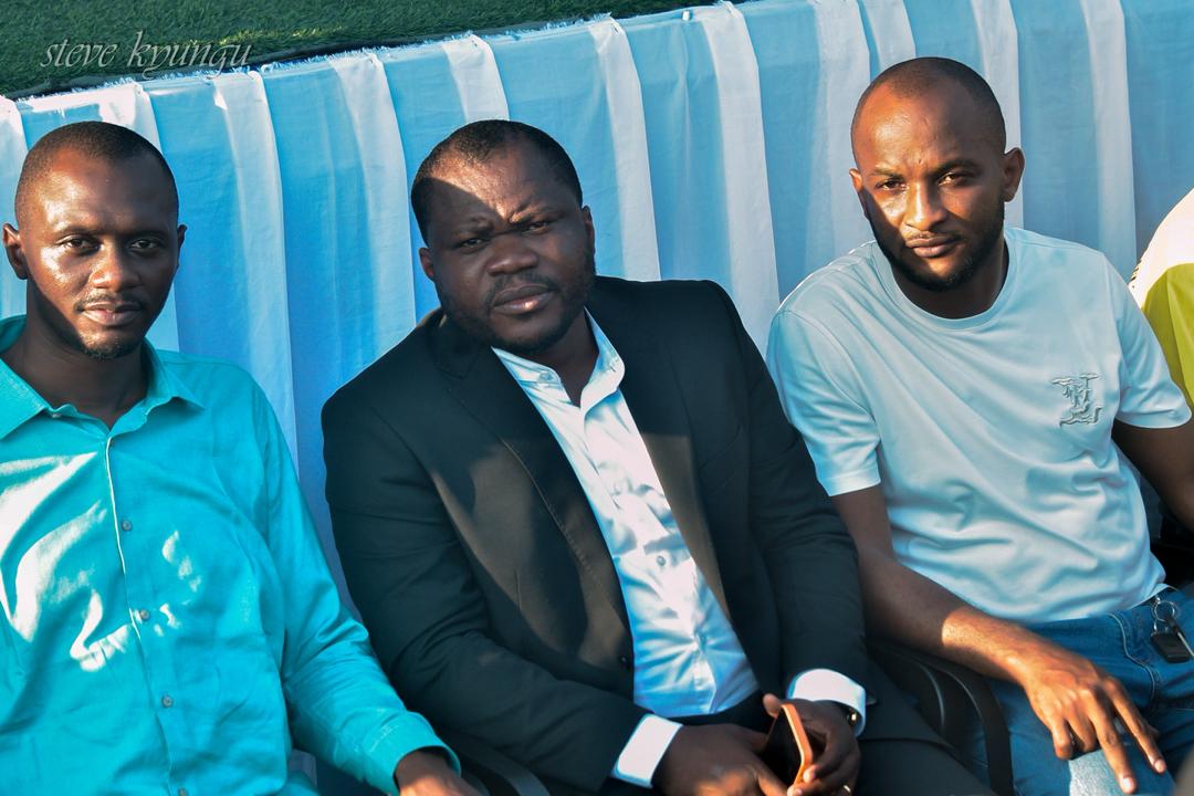 ⤵️⤵️ 44e ANNIVERSAIRE DE L’UDPS || Ces images, ce rapprochement qui nous remettent sur l'histoire du #CACH #FATSHI_VIT

Invité spécial de cette cérémonie l'Hon <a href="/VitalKamerhe1/">Vital Kamerhe</a> a délégué son Secrétaire général Son Excellence <a href="/BillyKambale1/">Billy Kambale</a> qui l’a représenté. 
<a href="/RemyBongungu/">Rémy Bongungu</a>