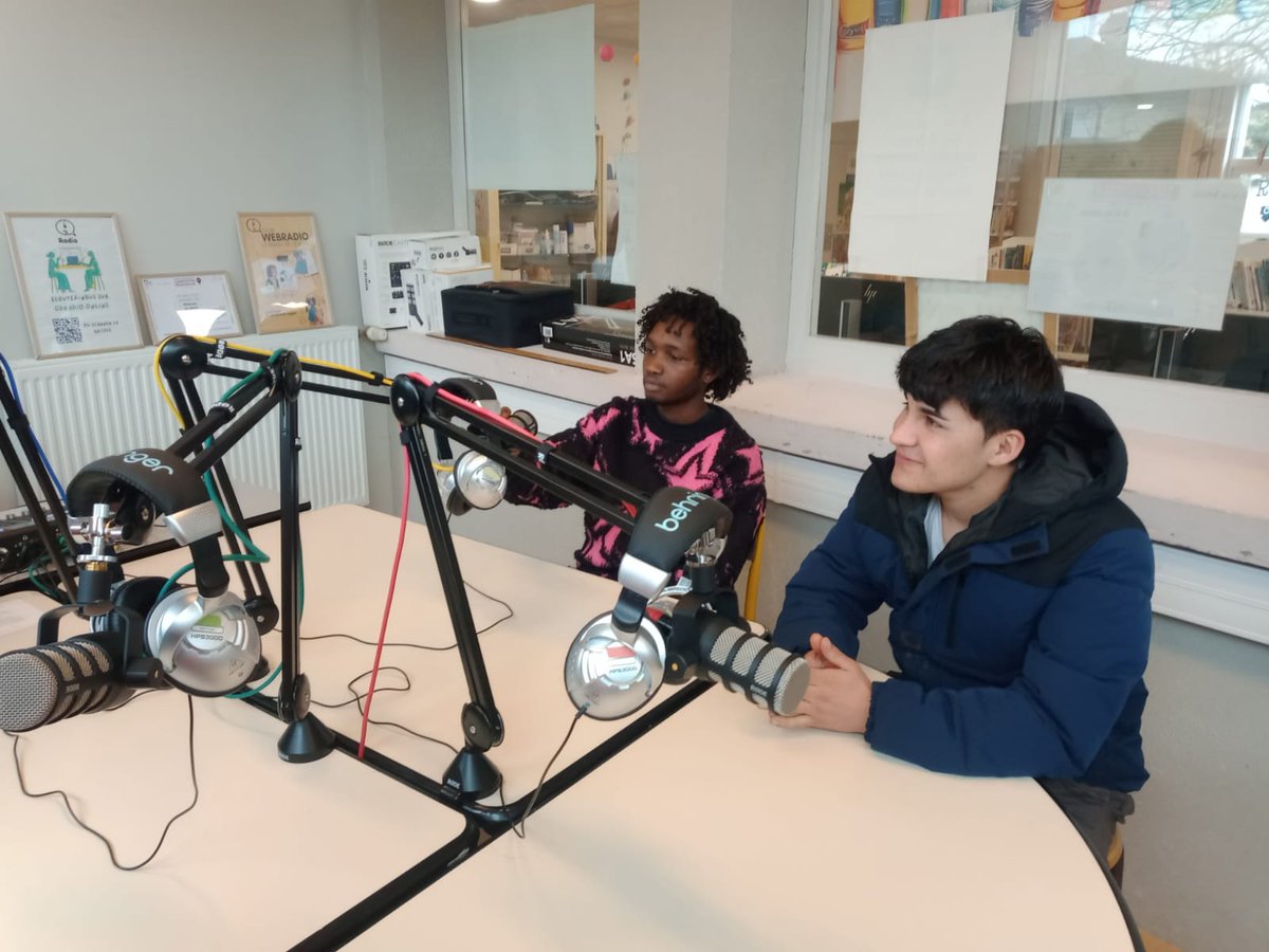 Lycée des métiers Jean-Baptiste Corot tweet media