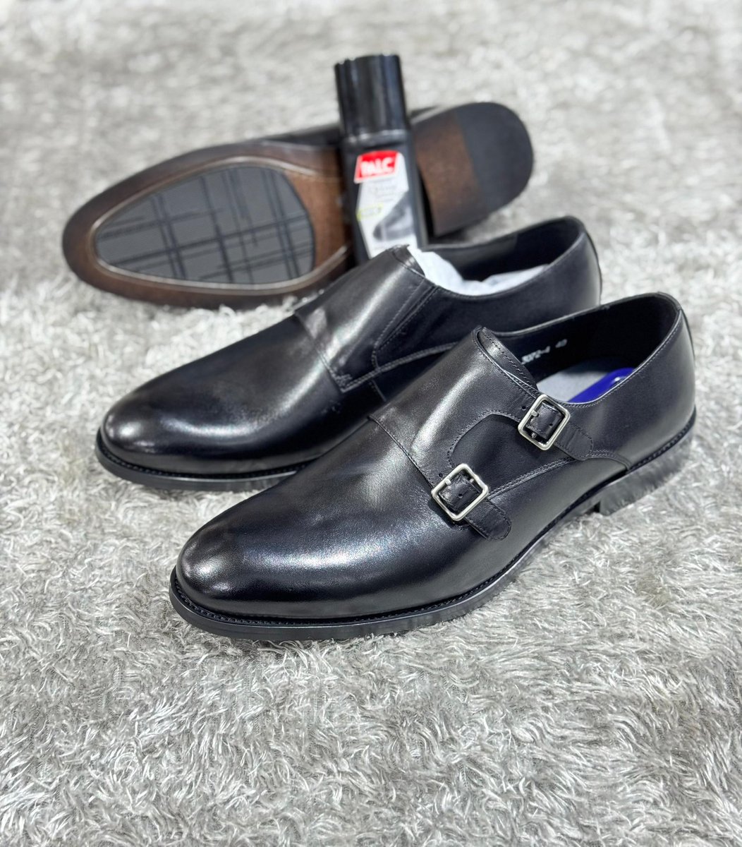 Ougandain's tweet photo. The Double Monkstrap Oxford.

Every version. https://t.co/d2gmqGCzzZ