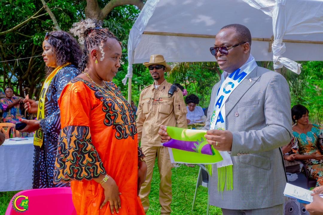 ShekinahKey's tweet image. Samedi 14, alors que nombreux fêtaient l’amour, le mouvement Congo en-avant lui et son Délégué Général travaillaient pour les intérêts du parti et de la République.
La ligue des femmes a enregistré des adhésions massives des nouvelles militantes.
Bienvenue à toutes.