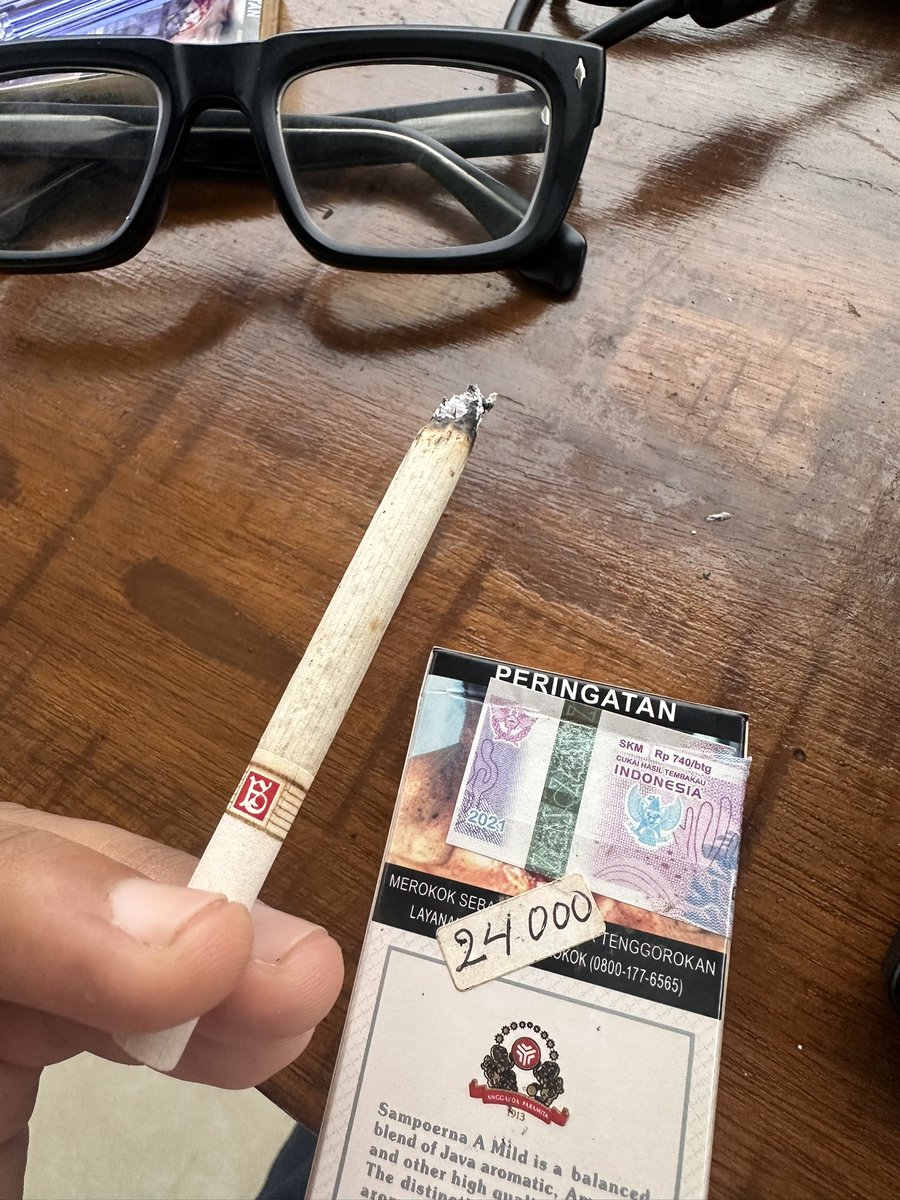 Jajal rokok kadaluarsa, rasane ndas e ko ditewu alias bajingannnnn lansung mumet ndasku 😭