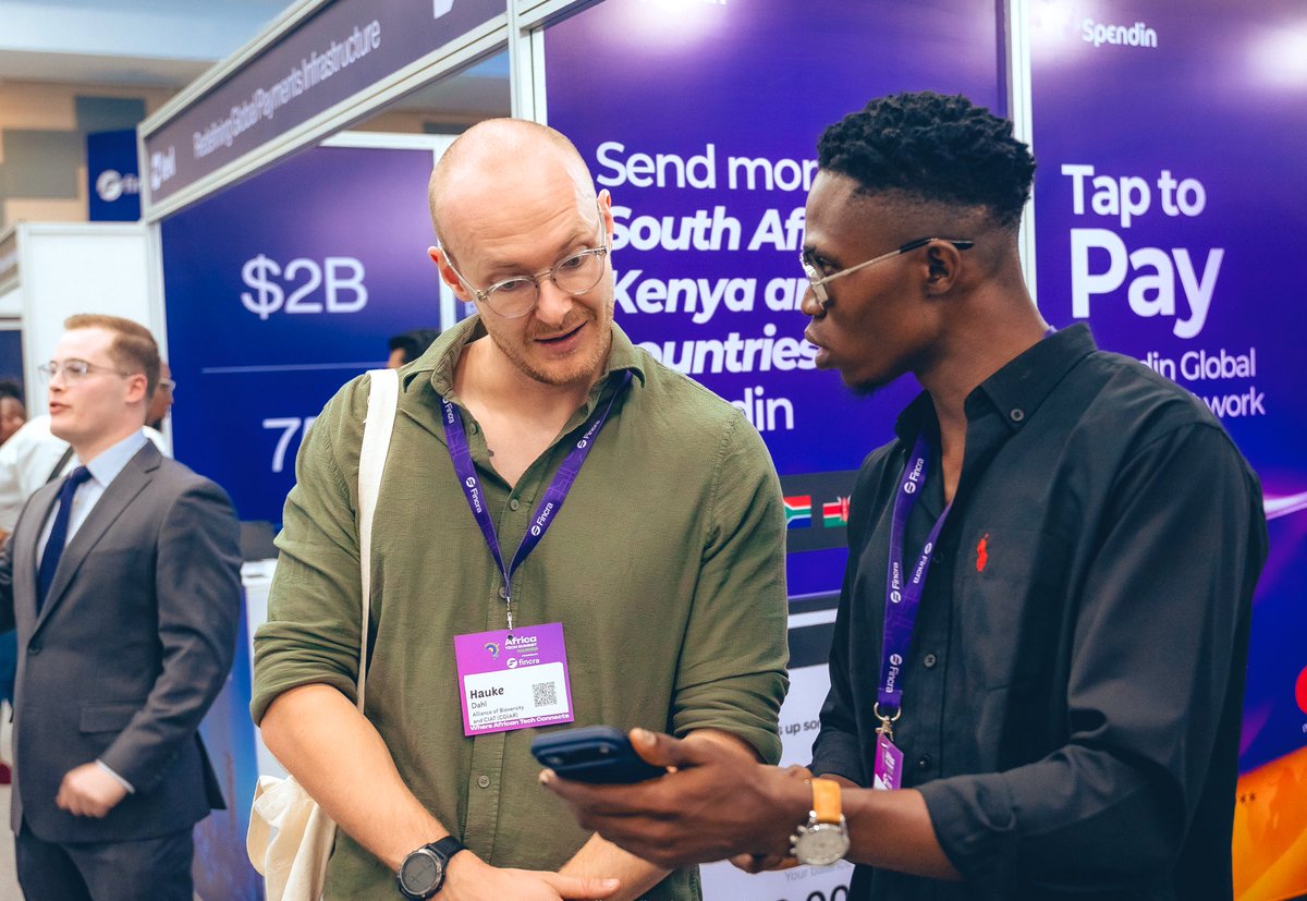 spendinaf's tweet photo. Big news 🗞️ Monday with #Spendin.
“Spendin connects 150 million global users with its new tap and pay 💳 cards. Global Spenders”
📸: Extracts activities at ATS ,26 @AfricaTechSMT https://t.co/gjBTSmh23J
