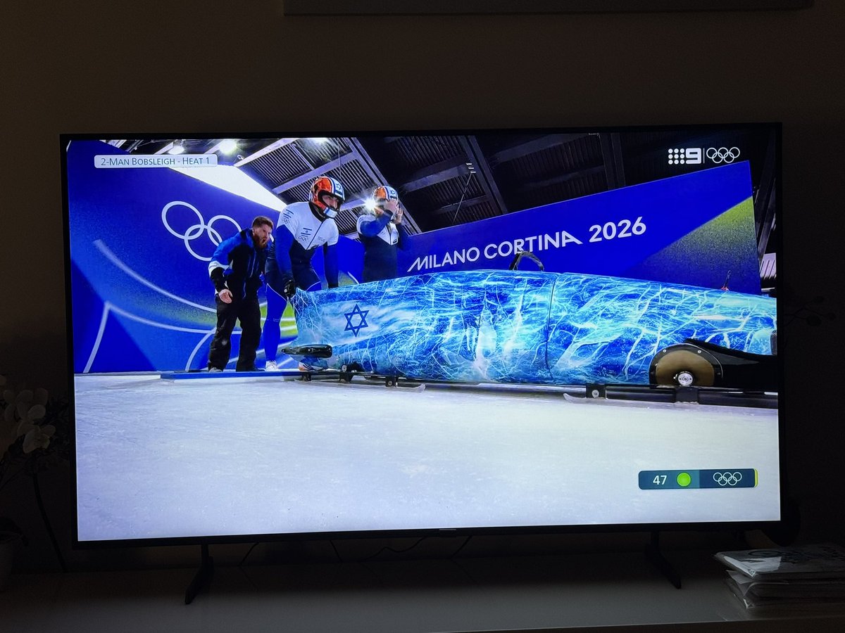 Andi Csontos tweet media