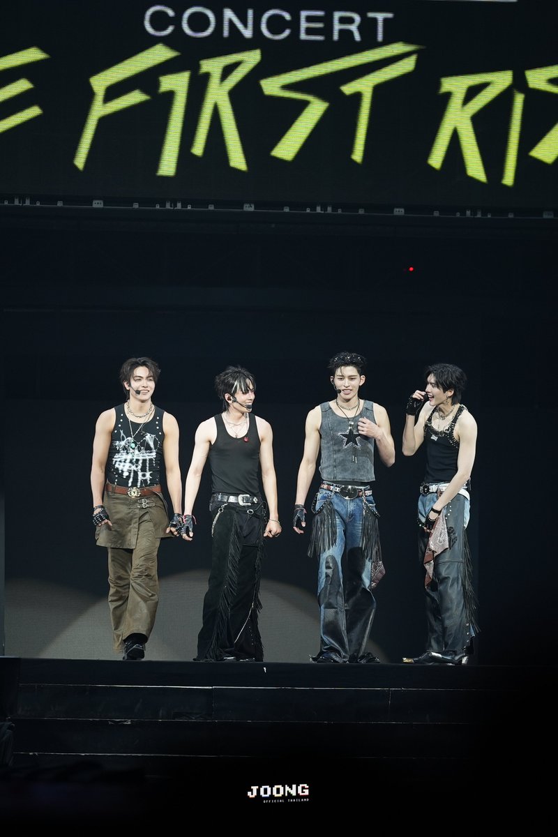 📝 [ #JASPER | <a href="/ChenRcj/">อันโดรเมด้า ชุน</a> #จุงอาเชน #JoongArchen #aou_tnbknr #santapp #ppnaravit ] 

ขอบคุณพี่อู๋ <a href="/tnbau1/">อู๋ท้าน้าบูน</a> ปอนด์ <a href="/ppnaravit/">ppnaravit</a> น้องแซนต้า <a href="/Ppsanta/">Santapp</a> ที่ทำให้แจสเปอร์เป็นเซฟโซนสำหรับจุง ขอบคุณทุกความพยายาม ความอดทน ความทุ่มเท จนเกิดเป็นแจสเปอร์ในวันนี้ ขอบคุณแพสชั่นจากทุกคนที่แข็งแรงมากๆ