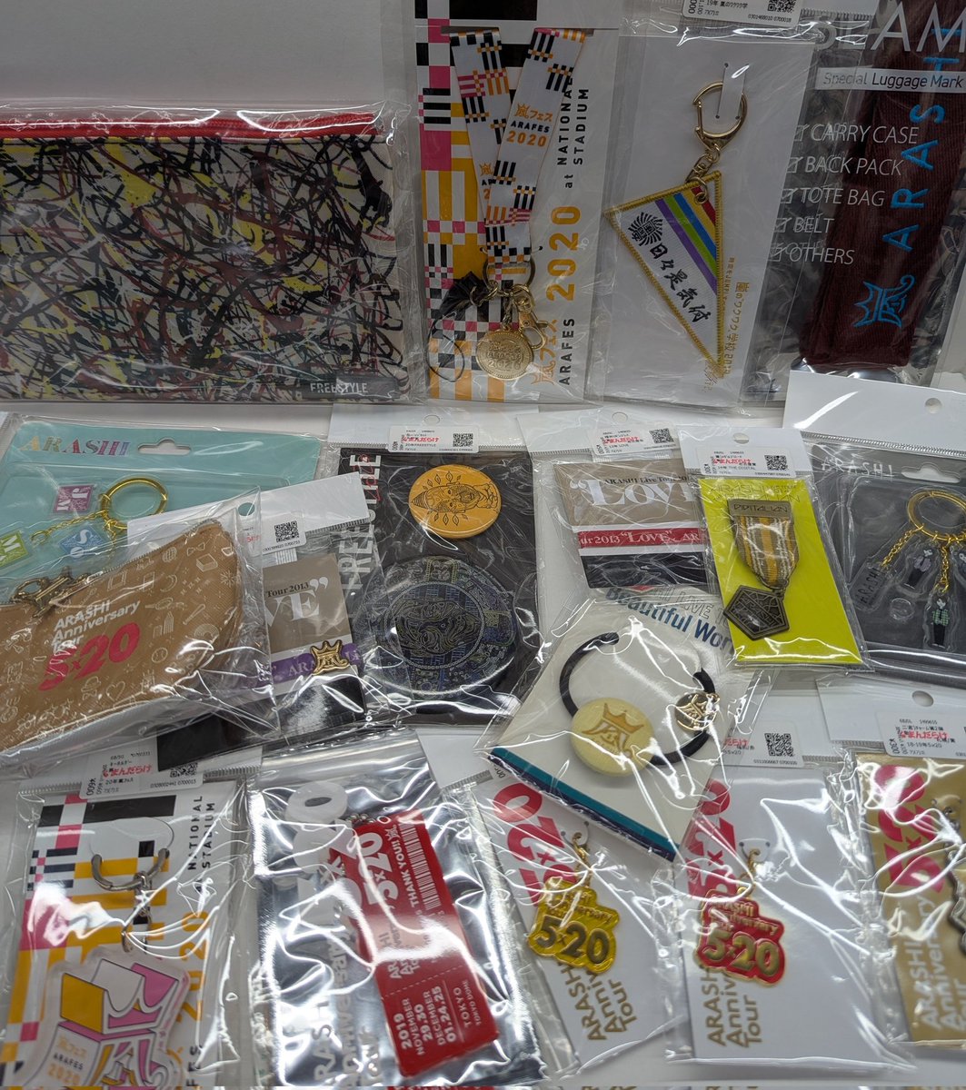 嵐グッズ まとめて入荷しました😊もうすぐ、彼等に逢えますね😚出来る