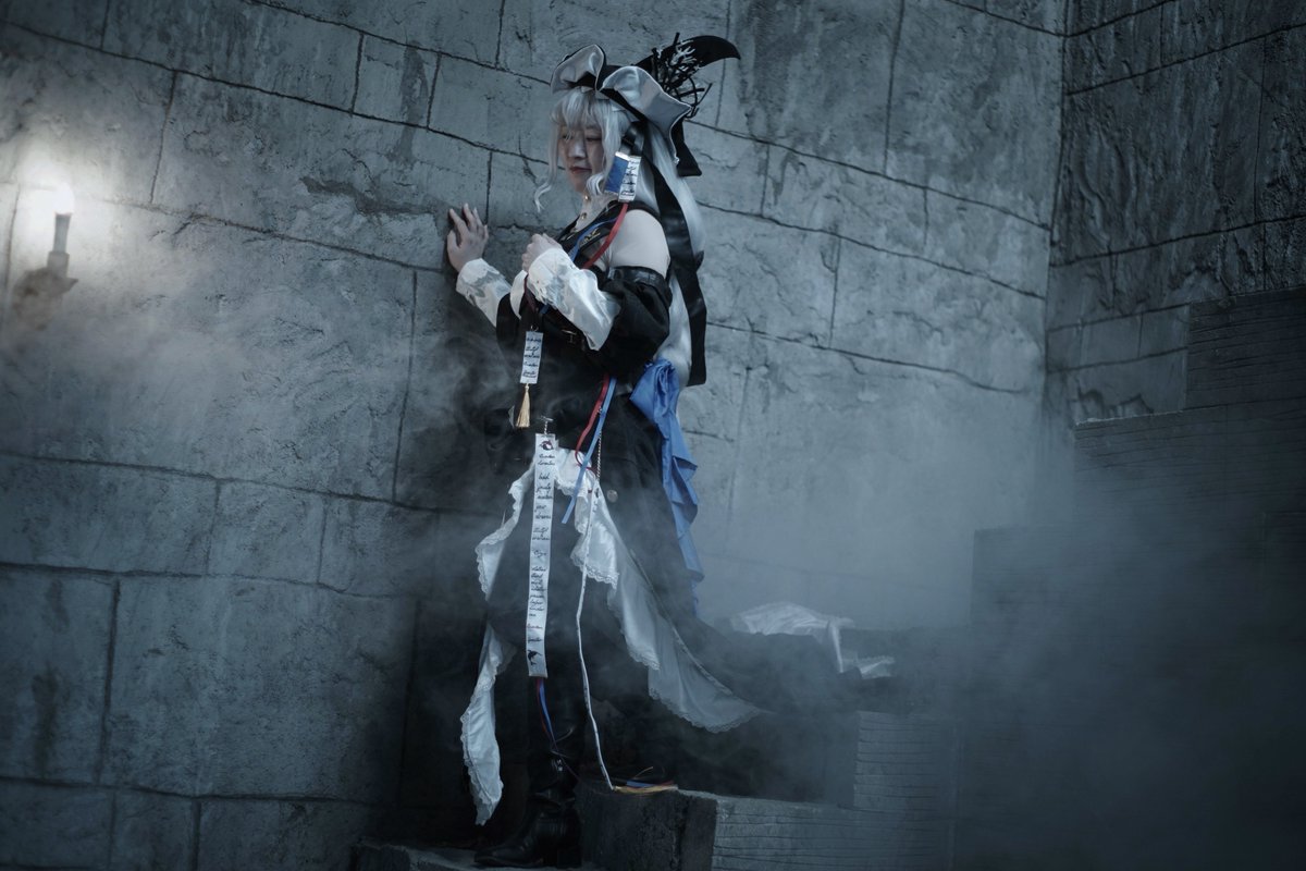 「あなたが夢の中でも正気でいられますように。」

アークナイツ コスプレ　
帰溟スペクター　归溟幽灵鲨

📸＠akasora0208  様🦈
#もちさんずレストラン　#明日箱舟