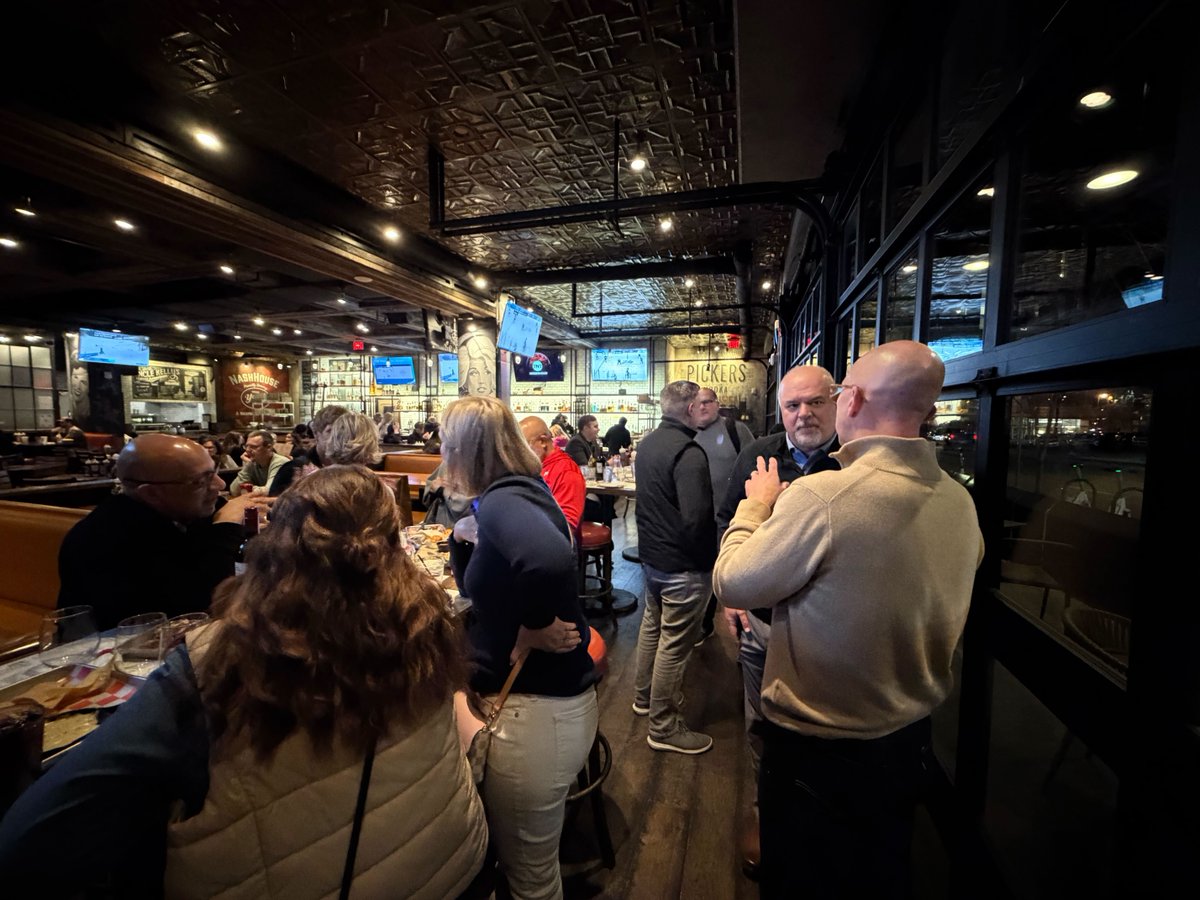 Edge•U Badges tweet media