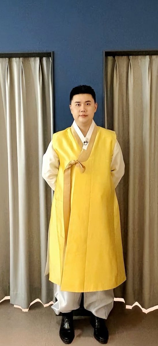 와 나폴리맛동자 ㅈㄴ 용할 거 같애

들어가자마자 하는 말이

늦었네. 

라서 큰일난 줄 알고 물어보면 하는 말

? 예약시간보다 늦었다고.