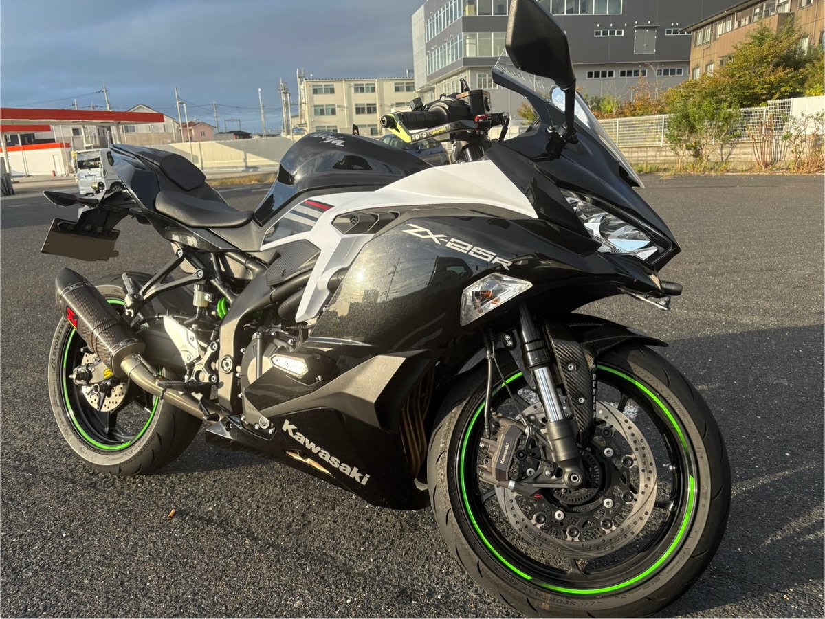 名前 : かめ 年齢 : 22 (03) 性別 : 男 住み : 兵庫、4月から三重