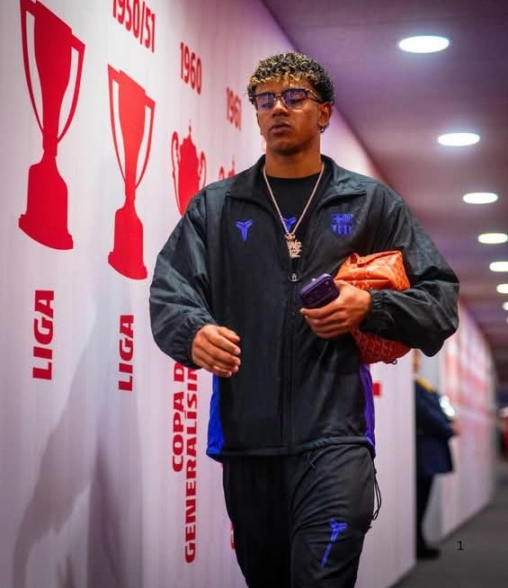 Why does Barça have so many haters?

It’s simple.

Most fans didn’t meet FC Barcelona as underdogs they met the 2009–2012 Pep era. The most dominant team many had ever seen.
Tactically superior. Technically flawless. And with Lionel Messi at his peak.
Historically, Real Madrid