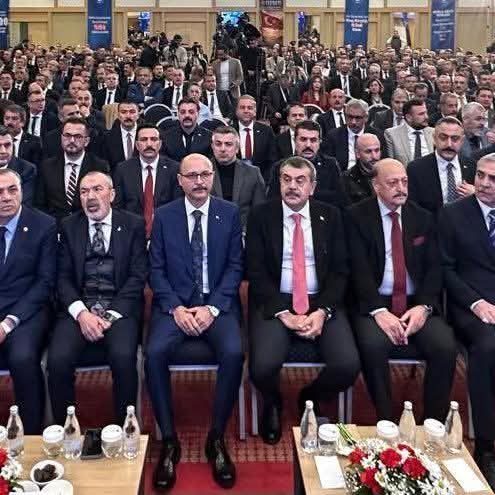 VAY BEE‼️
2014 ZULMÜNDEN, 2026 KARDEŞLİĞİN‼️
NE DİYELİM; LAYIKINIZI BULMUŞSUNUZ‼️
#Ankara #SonDakika #Adalet #ihanet 
#SarıSendikalar