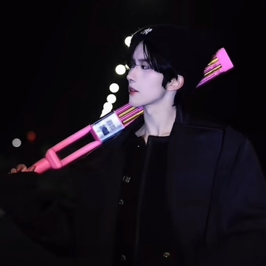 What a crazy side profile!!!