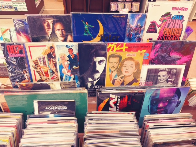 映画好きの方必見！期間限定で映画パンプレット販売しております