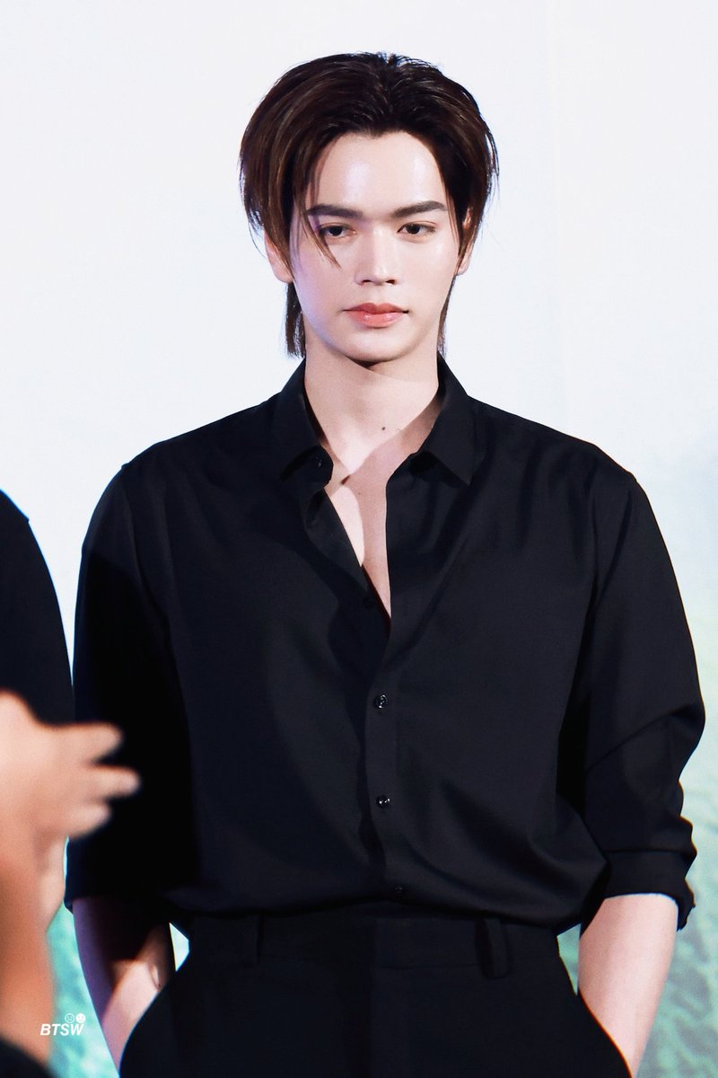 ใครทราบ ทราบเลย ว่าสองคนนี่จะไปไหน !