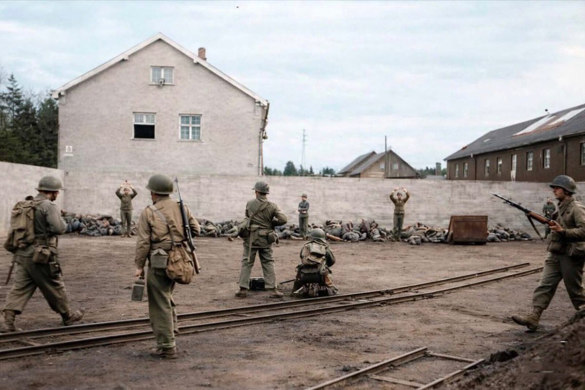 Segunda Guerra Mundial en español tweet media