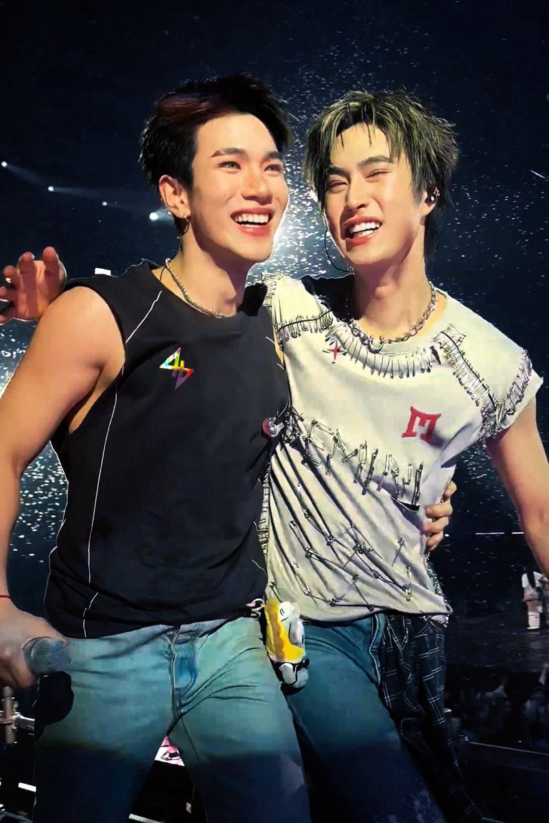 🖤Kristina 🌻🪥🖤 tweet media