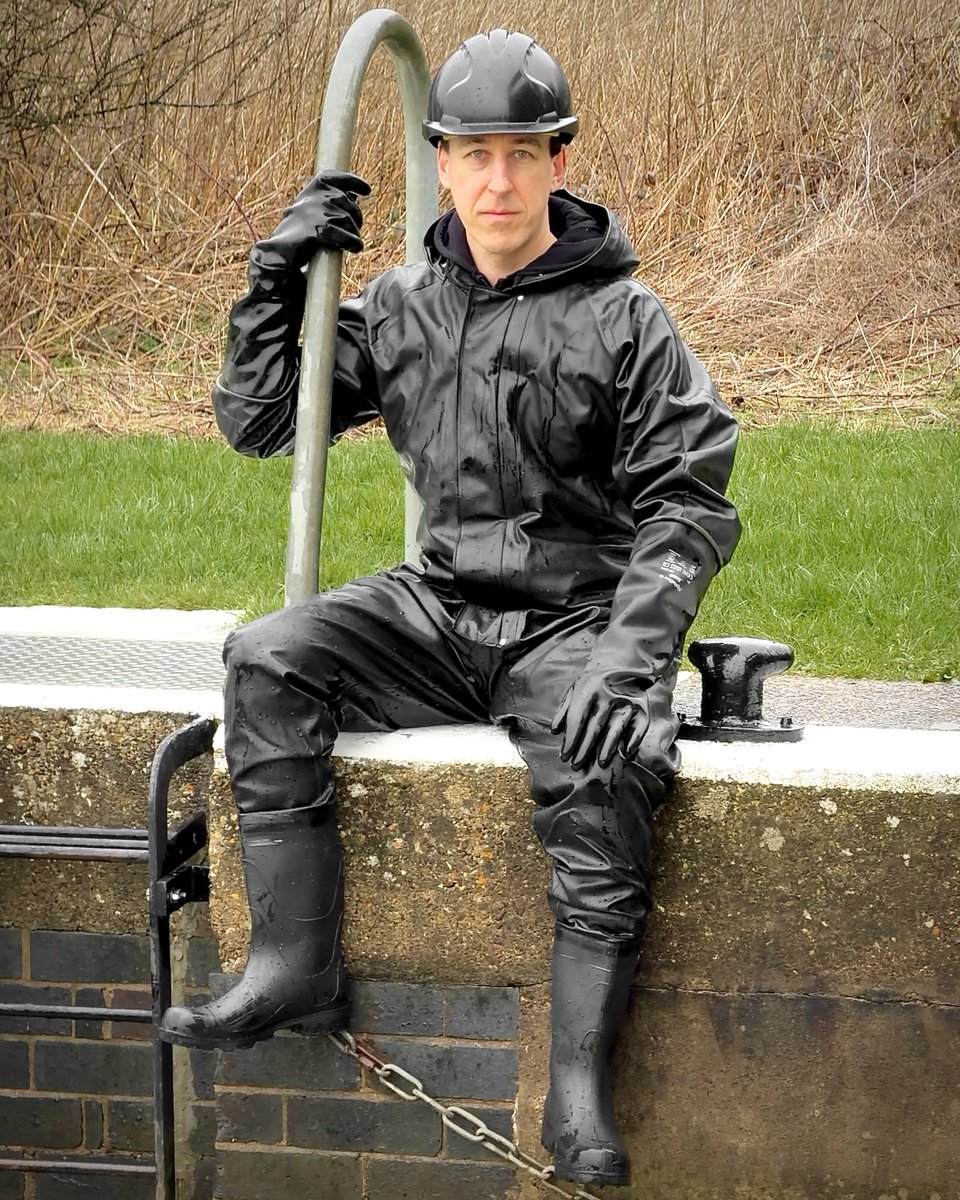 Booted Gear World tweet media