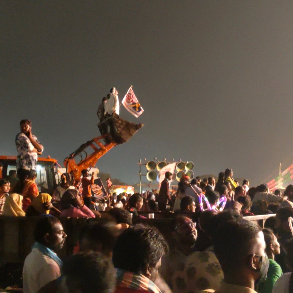 మొత్తానికి మహాశివరాత్రి జాగారం కోటప్పకొండ లో అద్భుతంగా జరిగి ముగిసింది మళ్ళీ ఈ అద్భుతం కోసం ఏడాది వరకు ఆగాల్సిందే 
#kotappakondaprabhalu #Kotapakonda