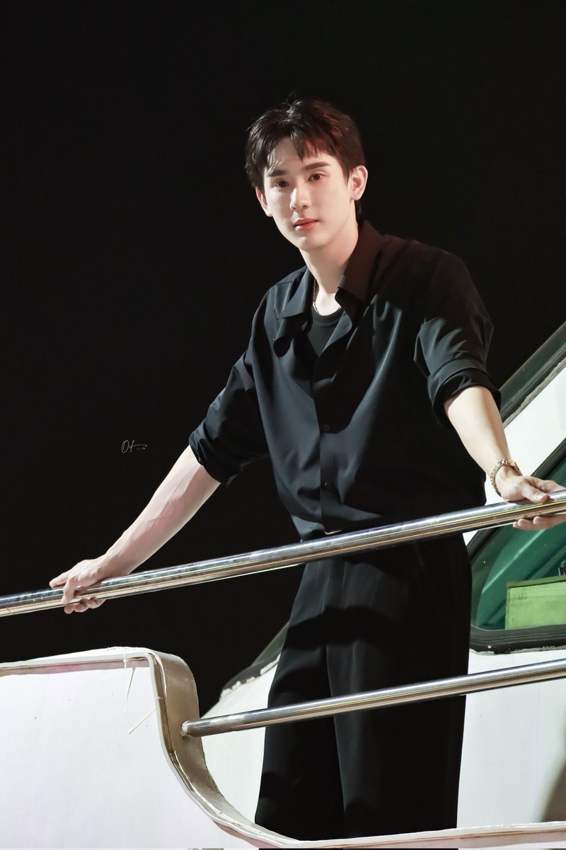 พี่เดช ออลแบล็ค 🖤🍅

 #kasibook <a href="/kasibook/">กษิบ๊อง (ปลูกผลเขือเทศ)</a>