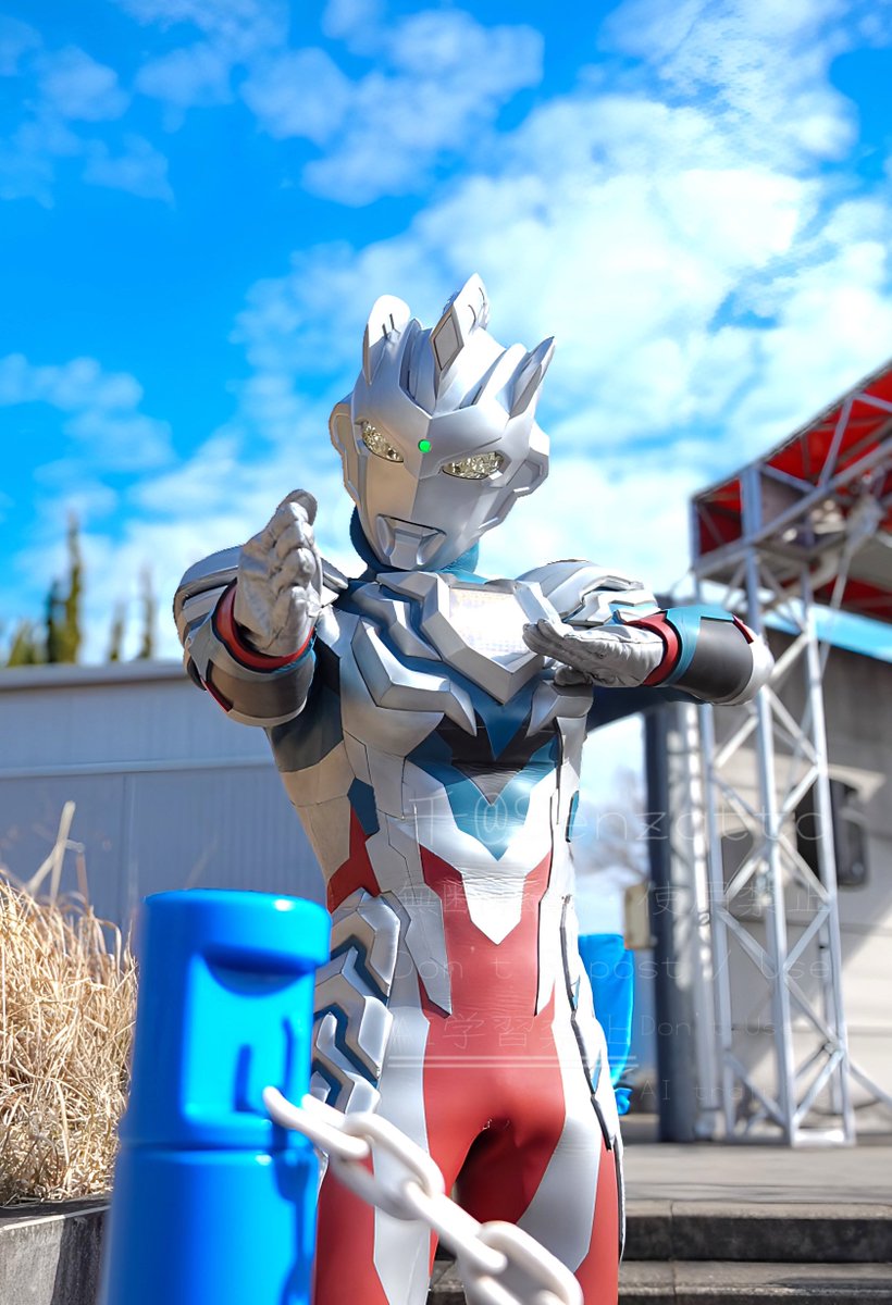 すごい良い天気と素敵な表情
(ただし彼が私に撃とうとしてるのは八つ裂き光輪である)
#ウルトラマンゼット 
#ナゴヤハウジングセンター日進梅森会場