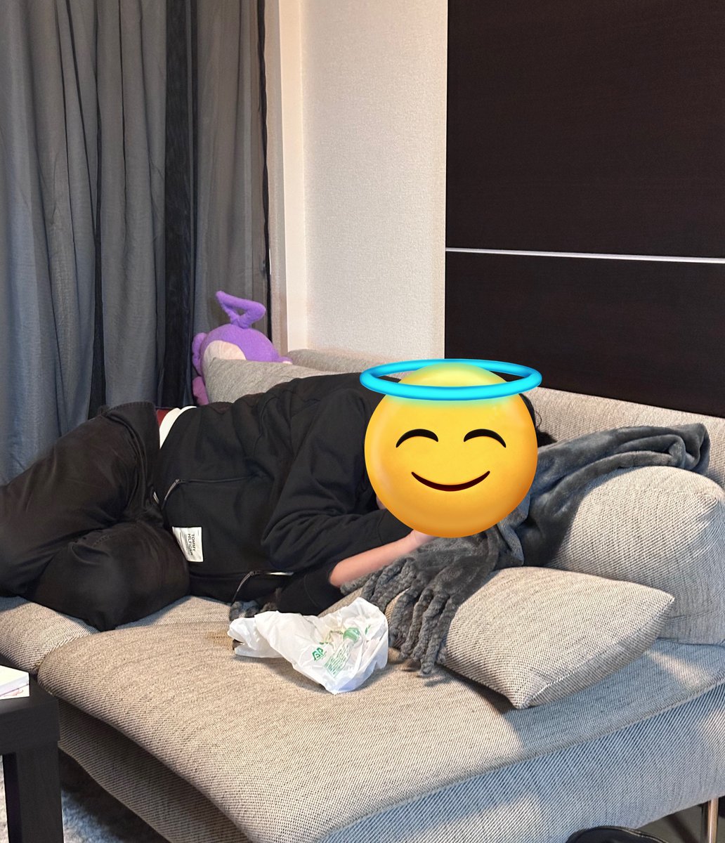 darupon2002's tweet image. かれこれ3時間くらい爆睡してる…🍛冷めちゃったよ…