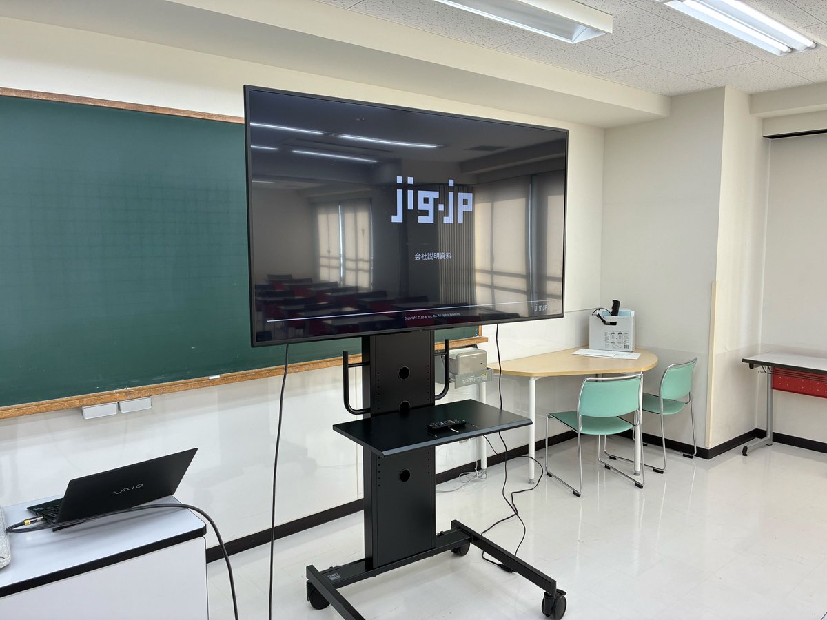 jigjp_recruit's tweet photo. 今日は、福井情報ITクリエイター専門学校にお邪魔してきました！🏫✨
ライブ配信アプリ『ふわっち』のことや、中の人たちがどんな仕事をしてるのか、たくさんお話しさせてもらいました🗣️📱
参加してくれたみなさん、ありがとうございます🙌 https://t.co/cWafiMacQA