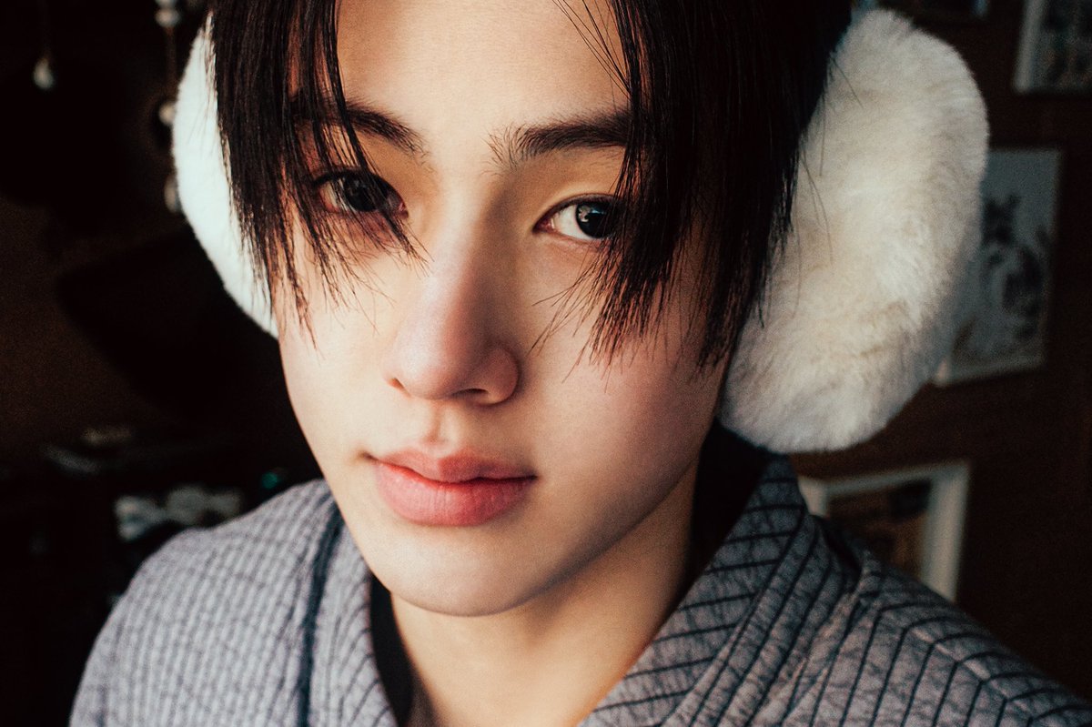 seonghyeonpics's tweet image. SEONGHYEON Seollal break Preview 

#SEONGHYEON #성현