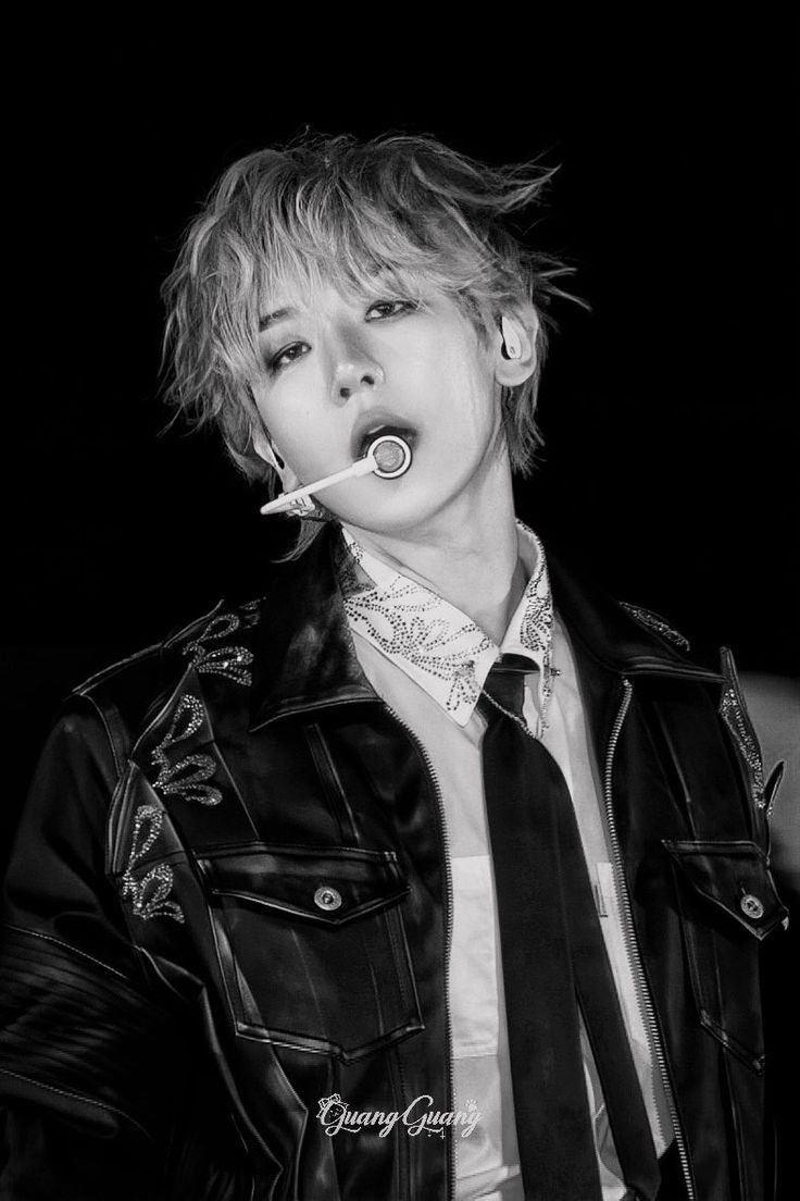 his face and expressions really are such a work of art
