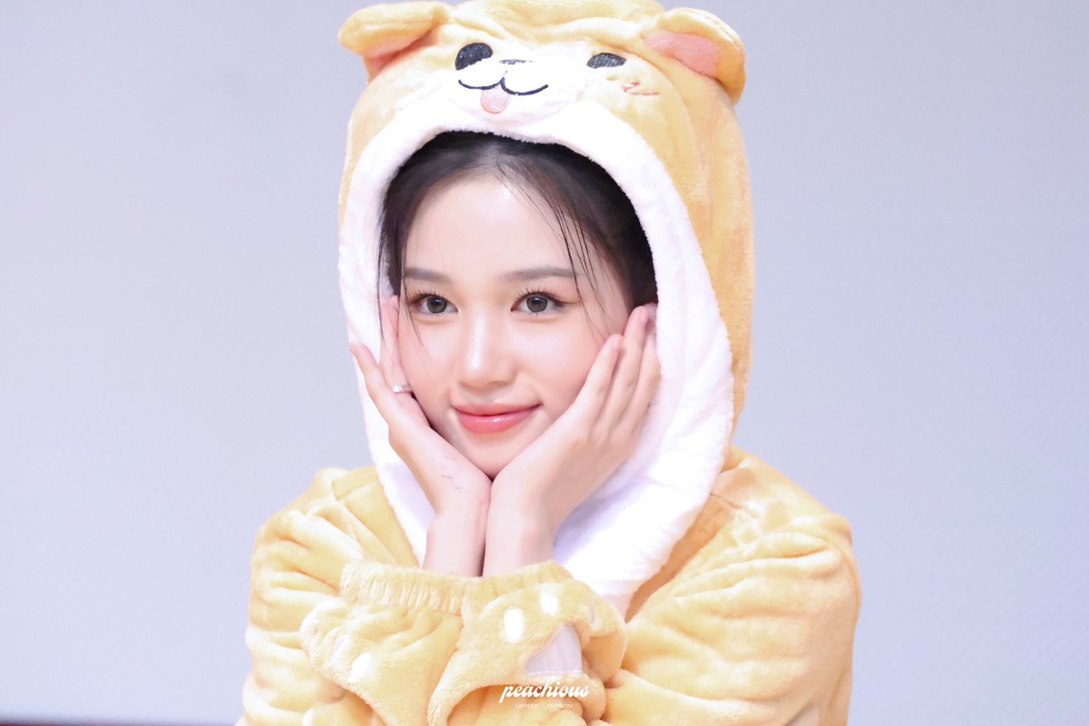 🍑📷) 250907 사운드웨이브

말랑이 거래해요 (՞ o̴̶̷̤ ⩊ o̴̶̷̤ ՞)

#유스피어 #USPEER #여원 #YEOWON