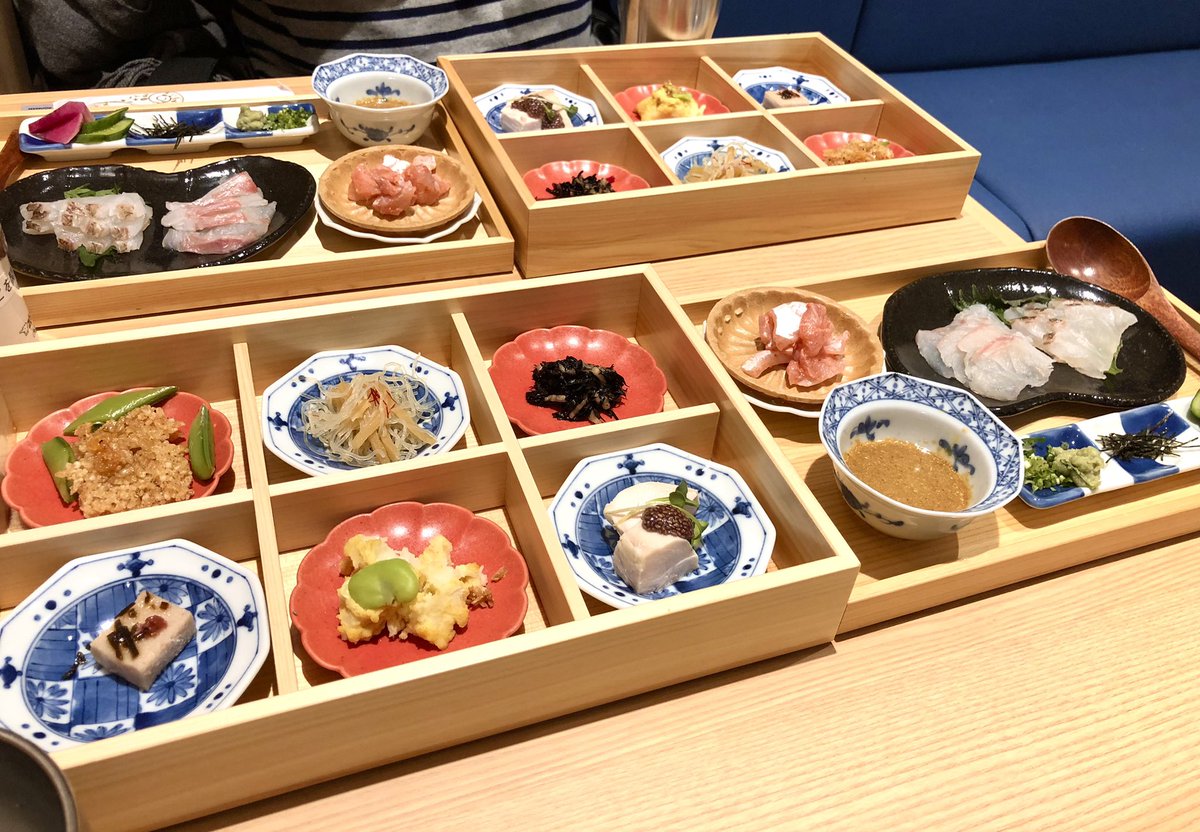 youcomputer's tweet image. 仕事終わりで旦那が象印食堂に連れてってくれた。肝心な米撮ってなかった（笑）ご飯は盛りが少ないので4杯食べたった。玄米美味しかった。デザートのお米のアイス、思ってる以上に中に米入ってておもろかった。