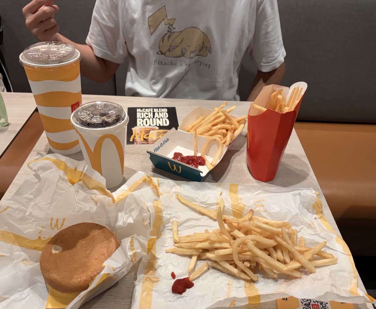 今天年夜饭吃的是麦麦！