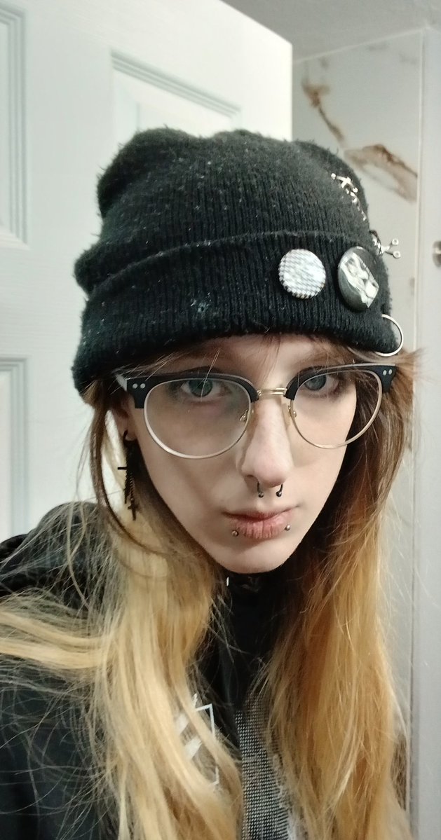 FerretsReturn's tweet image. When u break into a house to rob them but they watching WingsOfRedemption gets streamsniped and loses it