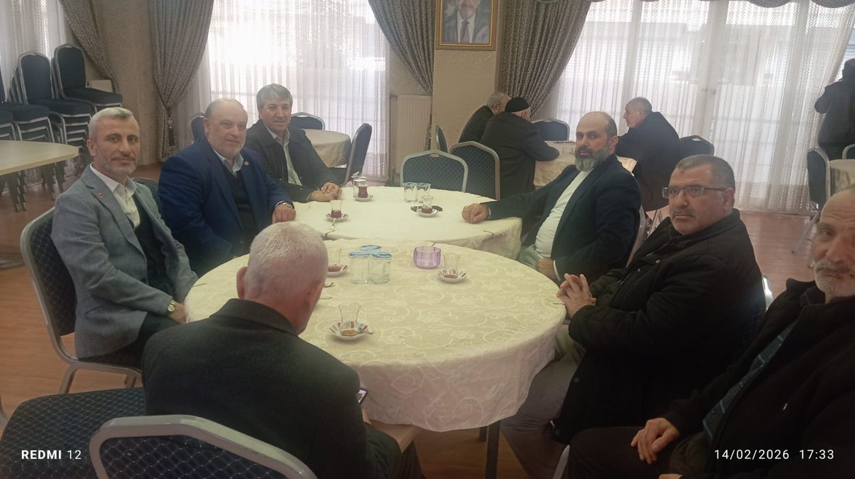 Saadet Partisi Esenyurt İlçe Bşk. Sn Kemal Aygün ve yönetimimizle beraber Esenyurt Gümüşhaneliler Derneği (ESGÜDER) Başkanı Sayın Hakkı Akdemir’i ziyaret ettik. ​İlçemizin sivil toplum kuruluşlarını ziyaretlerimiz devam ediyor Sn Başkanımıza misafirperverliği için teşekkür ederiz