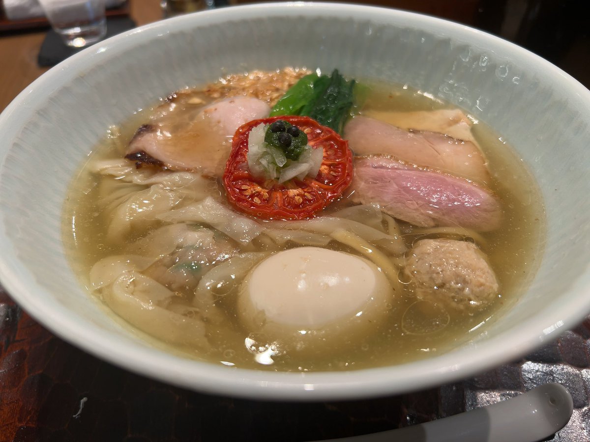 今年最初の雪の華を