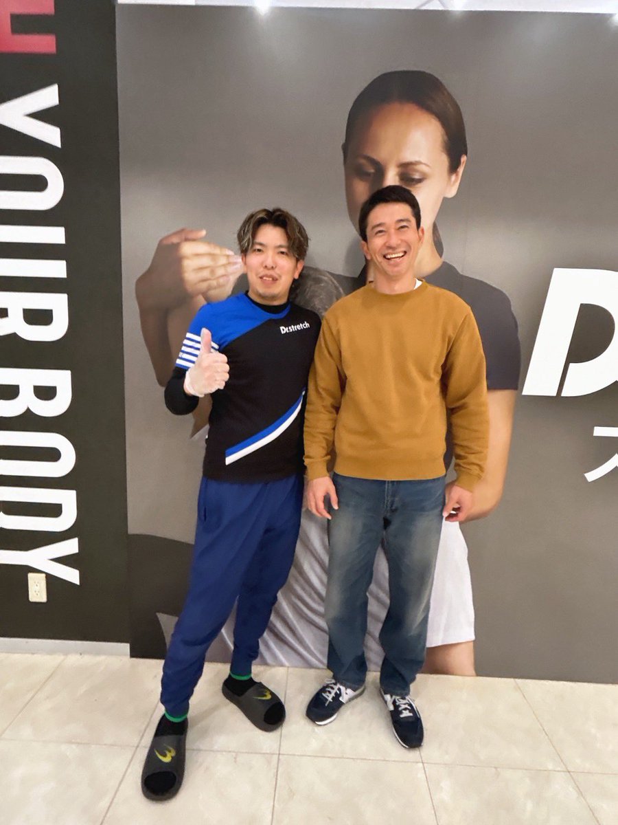 www95279527's tweet photo. 株式会社LOOPに入社し、7年目に突入💪

たくさんの出会いと別れ。
たくさんの挑戦と失敗。
そして、お客様からいただいた数えきれない言葉。

この仕事のやりがいを、さらに高みへ⛰️

出会いに感謝を忘れず、
今年は“でっかい計画”を本気で動かします🔥

まだまだ進化します🏃‍➡️

#報恩謝徳 https://t.co/Z8e04rrvCC