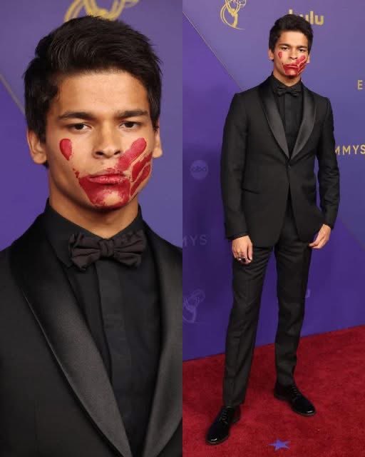 First-time nominee D’Pharaoh Woon-A-Tai made a powerful statement at the Emmys by arriving with a red handprint over his mouth, symbolizing solidarity with missing and murdered