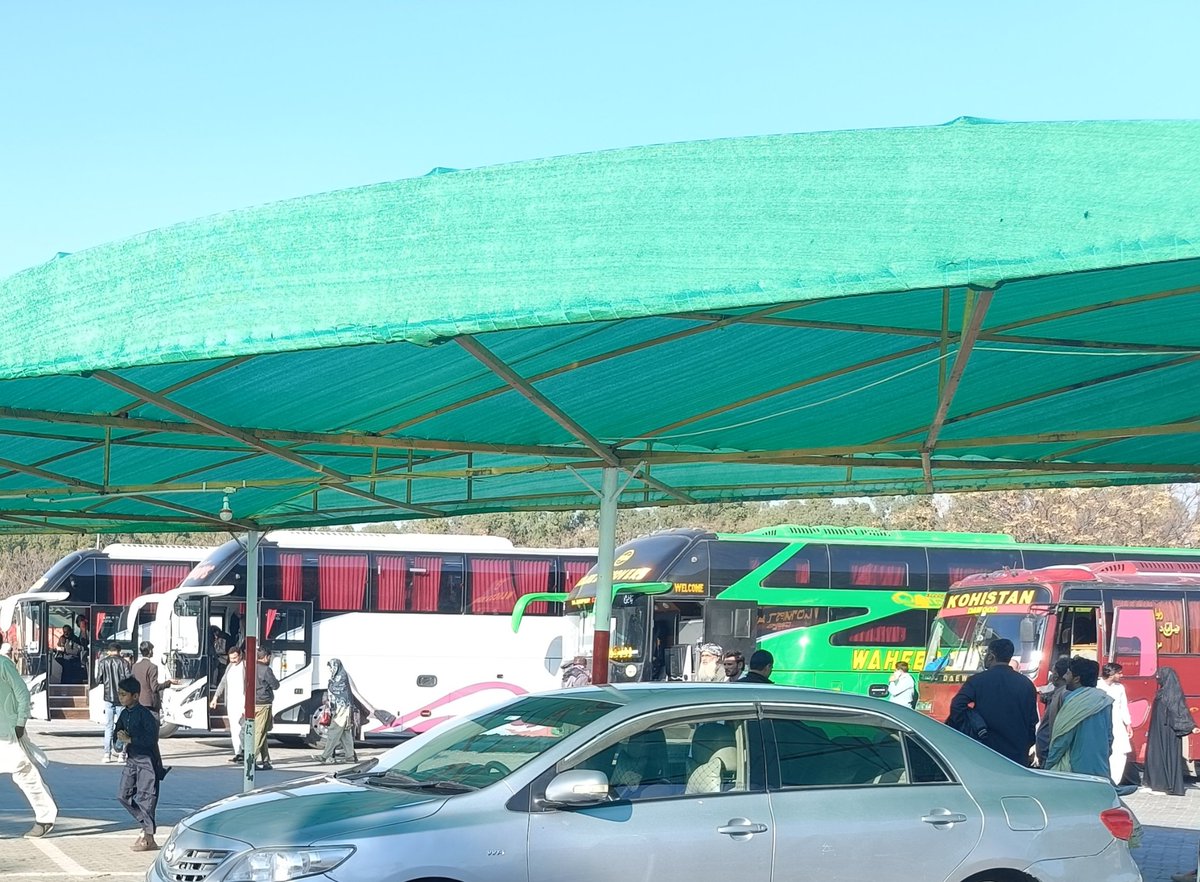 Honourable CM Pnjb,
While travelling b/w Lahore &amp; Peshawar,buses stop at Kallar Kahar for 15 minutes where passengers r being overcharged. A Rs. 70 Lays packet is sold for Rs. 150, and other items are similarly overpriced.Kindly ensure proper monitoring and take action agnst this