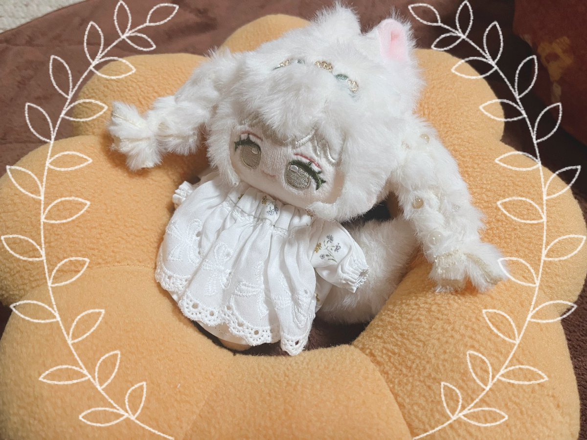 みるく様（#milk_nui_virgo）　より、フラワリー•スーちゃんをお迎えさせて頂きました❣️
ふわふわで可愛いよー、三つ編みにビーズついてるのも可愛い🩷
 #ミルシュガの森