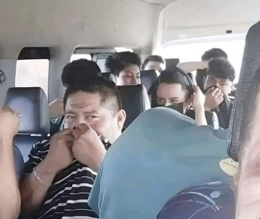 “조용하지만 강한 그것”
귀경길 명절음식 많이 먹고 차안에서 이러지맙시다