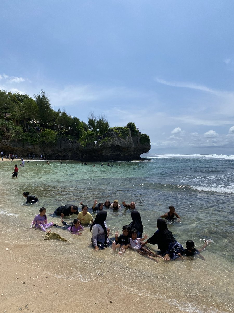 pinpinsaa's tweet photo. Seruu banget masyaallah punya keluarga besar yg kompak dan bener bener mereka besar besar😭🫶🏼 https://t.co/EVOirqo3nZ