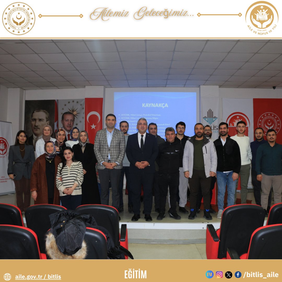 bitlis_aile's tweet photo. 📌 Müdürlüğümüz Hizmet İçi Eğitim Programı Kapsamında Eğitim Gerçekleştirildi

📍 Müdürlüğümüz Hizmet İçi Eğitim Programı kapsamında, Şube Müdürümüz Şahin ÇAHAN tarafından “Protokol Kuralları ve Nezaket” konulu eğitim gerçekleştirildi.

Eğitimde; resmi yazışma ve hitap usulleri, kurum temsili, resmi toplantı ve törenlerde uyulması gereken protokol kuralları ile kamu kurumlarında nezaket ve iletişim esasları ele alınmış, personelimizin kurumsal temsil ve iletişim becerilerinin güçlendirilmesi hedeflenmiştir.
@tcailesosyal @BitlisValiligi
