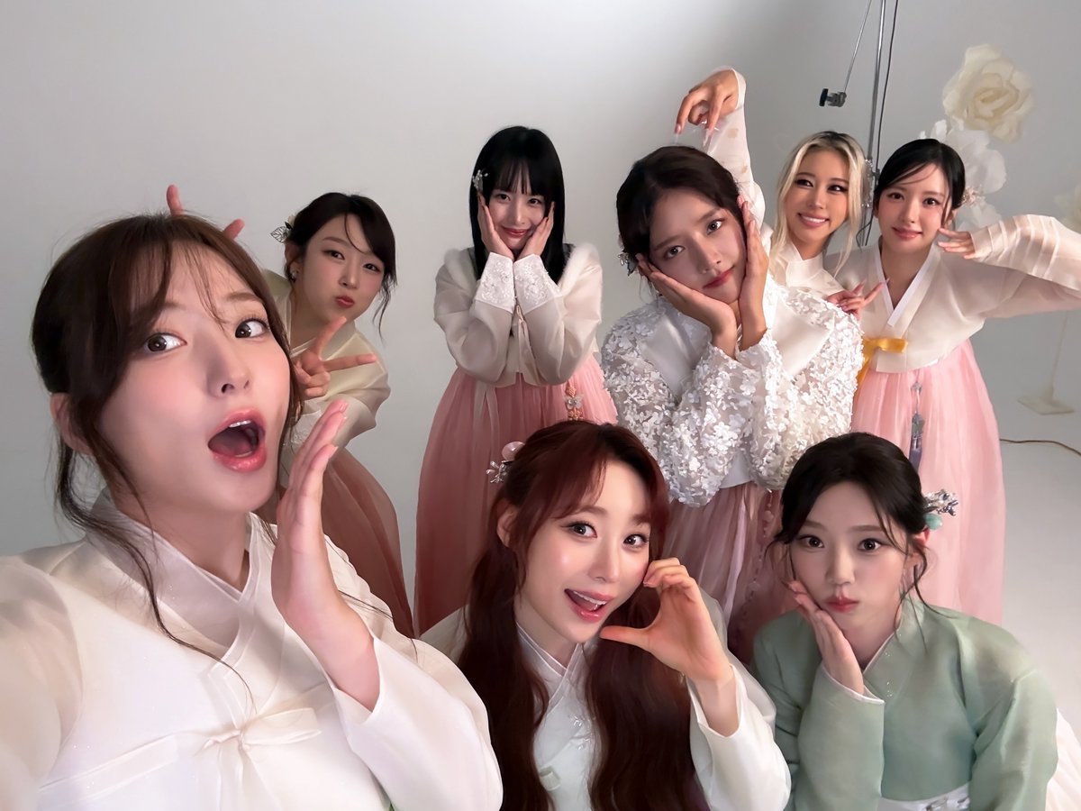 [📷]
올 한 해도 잘 부탁해요 우정이들💓

#우주소녀 #WJSN