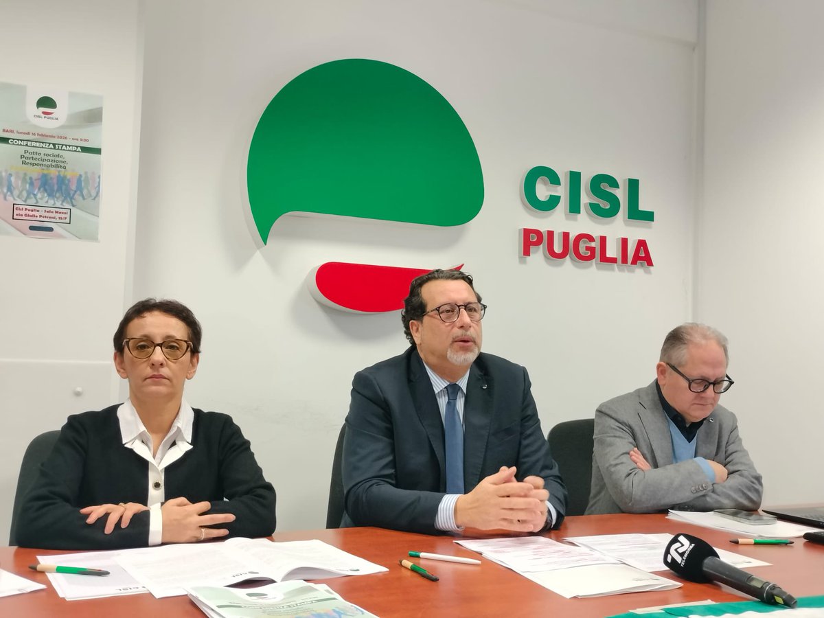 CISLFoggia's tweet image. Esecutivo Cisl #Puglia - @CostantinoCisl “Anche a Foggia un patto #sociale per il #lavoro. Chiederemo incontro con vertici #istituzioni per interventi immediati per #infrastrutture, #welfare per famiglie in difficoltà, sicurezza, lavoro, #legalità, misure per #giovani e donne”